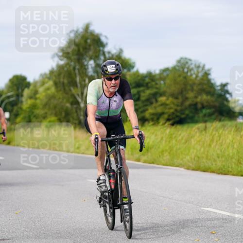 31.08.2025 - Elbe Triathlon Hamburg Michael Burmester http://msf.ph/oto/8682014 31.08.2025 10:59:46 Radfahren 1310, 1318, 1319, 1344, 1362, 1417 meine-sportfotos.de