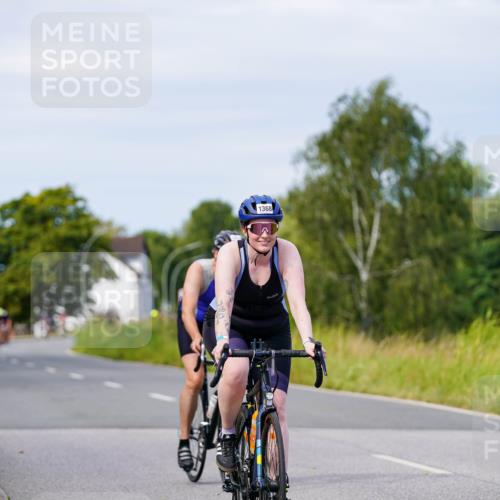 31.08.2025 - Elbe Triathlon Hamburg Michael Burmester http://msf.ph/oto/8682035 31.08.2025 10:59:54 Radfahren 1252, 1368, 1426 meine-sportfotos.de