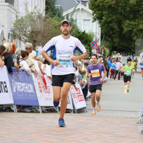 31.08.2025 - 21. Blankeneser Heldenlauf Strokosch-Dieckow http://msf.ph/oto/8682040 31.08.2025 12:05:48 Ziel 5762, 4392 meine-sportfotos.de