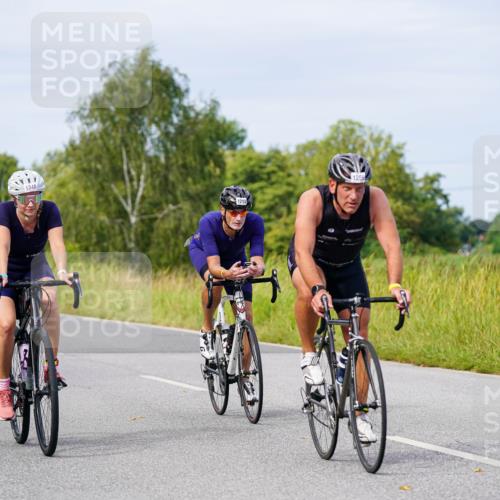 31.08.2025 - Elbe Triathlon Hamburg Michael Burmester http://msf.ph/oto/8682073 31.08.2025 11:00:10 Radfahren 1256, 1273, 1283, 1292, 1348, 1588, 1594 meine-sportfotos.de