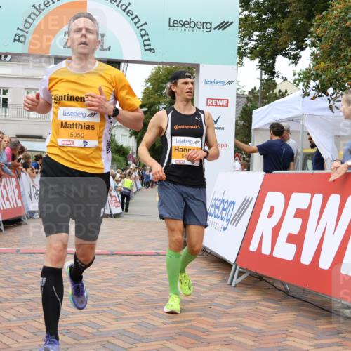 31.08.2025 - 21. Blankeneser Heldenlauf Strokosch-Dieckow http://msf.ph/oto/8682074 31.08.2025 12:05:40 Ziel 5614, 5050, 5575, 4141, 4414, 4329, 4247 meine-sportfotos.de