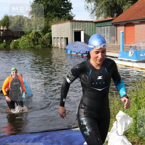 31.08.2025 - Elbe Triathlon Hamburg Luisa Fischer http://msf.ph/oto/8682075 31.08.2025 09:37:58 Schwimmen 870, 879, 907 meine-sportfotos.de