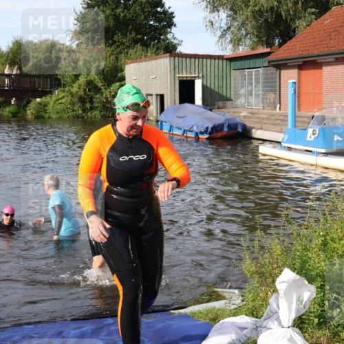 31.08.2025 - Elbe Triathlon Hamburg Luisa Fischer http://msf.ph/oto/8682081 31.08.2025 09:38:02 Schwimmen 814, 870, 879, 907 meine-sportfotos.de