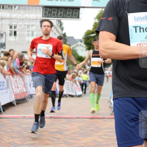 31.08.2025 - 21. Blankeneser Heldenlauf Strokosch-Dieckow http://msf.ph/oto/8682094 31.08.2025 12:05:38 Ziel 5614, 5050, 5575, 4141, 4414, 4329, 4247 meine-sportfotos.de