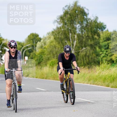 31.08.2025 - Elbe Triathlon Hamburg Michael Burmester http://msf.ph/oto/8682096 31.08.2025 11:00:17 Radfahren 1283, 1322, 1347, 1402, 1594 meine-sportfotos.de