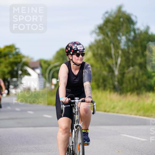 31.08.2025 - Elbe Triathlon Hamburg Michael Burmester http://msf.ph/oto/8682102 31.08.2025 11:00:18 Radfahren 1322, 1347, 1402, 1594, 1604 meine-sportfotos.de