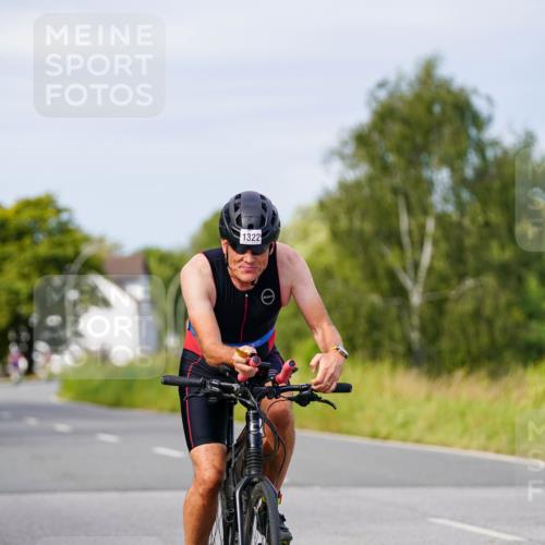 31.08.2025 - Elbe Triathlon Hamburg Michael Burmester http://msf.ph/oto/8682113 31.08.2025 11:00:21 Radfahren 1322, 1338, 1347, 1402, 1604 meine-sportfotos.de
