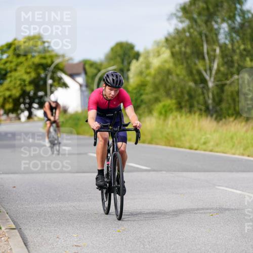31.08.2025 - Elbe Triathlon Hamburg Michael Burmester http://msf.ph/oto/8682117 31.08.2025 11:00:24 Radfahren 1322, 1338, 1604 meine-sportfotos.de