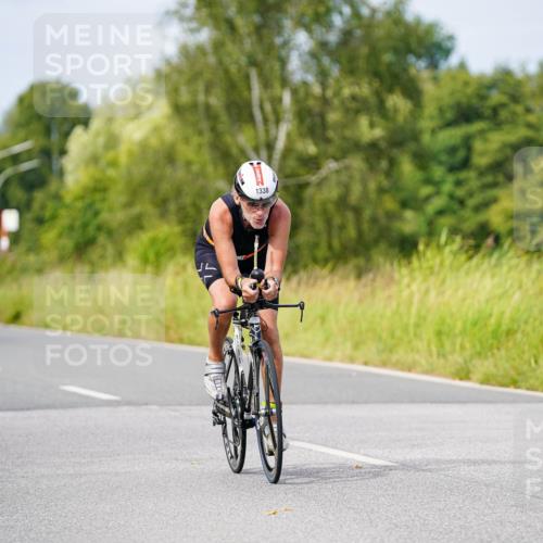 31.08.2025 - Elbe Triathlon Hamburg Michael Burmester http://msf.ph/oto/8682123 31.08.2025 11:00:27 Radfahren 1338, 1466, 1467, 1604 meine-sportfotos.de
