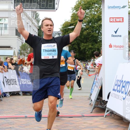 31.08.2025 - 21. Blankeneser Heldenlauf Strokosch-Dieckow http://msf.ph/oto/8682140 31.08.2025 12:05:37 Ziel 5614, 5050, 5575, 4141, 4414, 4329, 4247 meine-sportfotos.de