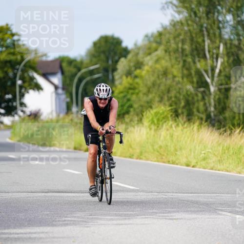 31.08.2025 - Elbe Triathlon Hamburg Michael Burmester http://msf.ph/oto/8682177 31.08.2025 11:00:59 Radfahren 1154, 1277, 1337 meine-sportfotos.de
