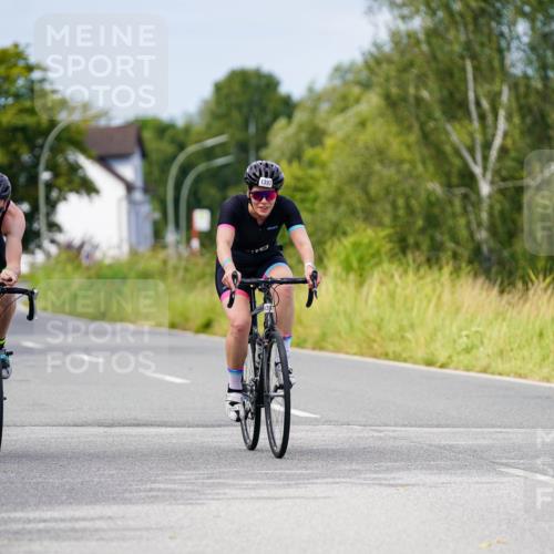 31.08.2025 - Elbe Triathlon Hamburg Michael Burmester http://msf.ph/oto/8682190 31.08.2025 11:01:08 Radfahren 1245, 1259, 1359, 1397, 1609 meine-sportfotos.de