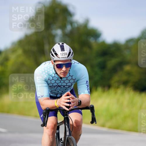 31.08.2025 - Elbe Triathlon Hamburg Michael Burmester http://msf.ph/oto/8682201 31.08.2025 11:01:12 Radfahren 1259, 1359, 1360, 1397, 1609, 1612 meine-sportfotos.de