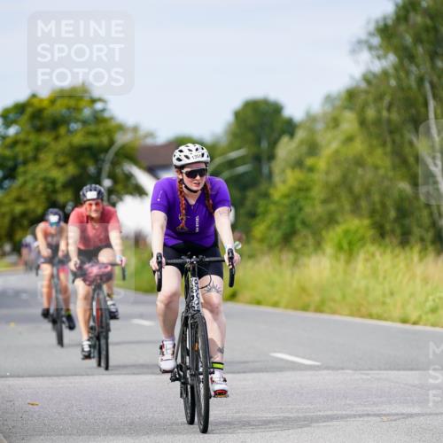 31.08.2025 - Elbe Triathlon Hamburg Michael Burmester http://msf.ph/oto/8682205 31.08.2025 11:01:14 Radfahren 1259, 1359, 1360, 1612 meine-sportfotos.de