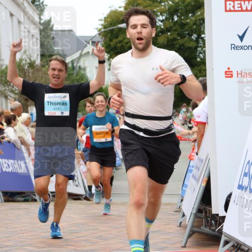 31.08.2025 - 21. Blankeneser Heldenlauf Strokosch-Dieckow http://msf.ph/oto/8682232 31.08.2025 12:05:35 Ziel 5614, 5050, 5575, 4141, 4414, 4329, 4247 meine-sportfotos.de