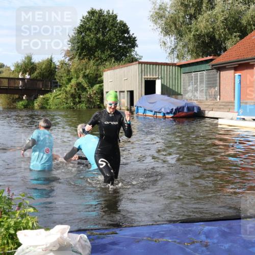 31.08.2025 - Elbe Triathlon Hamburg Luisa Fischer http://msf.ph/oto/8682243 31.08.2025 09:40:03 Schwimmen 796, 818, 874, 877 meine-sportfotos.de