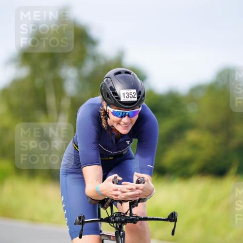 31.08.2025 - Elbe Triathlon Hamburg Michael Burmester http://msf.ph/oto/8682250 31.08.2025 11:01:29 Radfahren 1352, 1507 meine-sportfotos.de