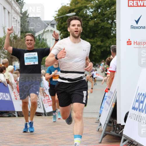 31.08.2025 - 21. Blankeneser Heldenlauf Strokosch-Dieckow http://msf.ph/oto/8682260 31.08.2025 12:05:35 Ziel 5614, 5050, 5575, 4141, 4414, 4329, 4247 meine-sportfotos.de
