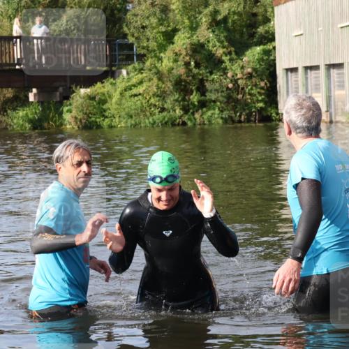 31.08.2025 - Elbe Triathlon Hamburg Luisa Fischer http://msf.ph/oto/8682278 31.08.2025 09:41:04 Schwimmen 852 meine-sportfotos.de