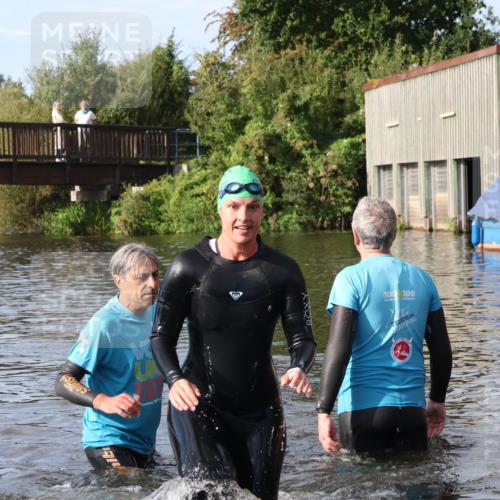 31.08.2025 - Elbe Triathlon Hamburg Luisa Fischer http://msf.ph/oto/8682286 31.08.2025 09:41:06 Schwimmen 852 meine-sportfotos.de