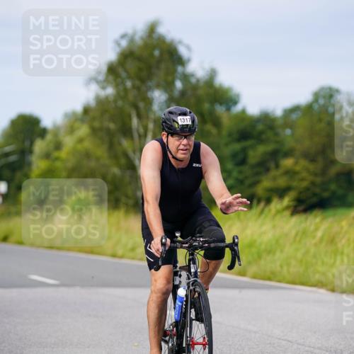 31.08.2025 - Elbe Triathlon Hamburg Michael Burmester http://msf.ph/oto/8682294 31.08.2025 11:01:52 Radfahren 1314, 1317, 1455, 1580 meine-sportfotos.de