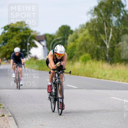 31.08.2025 - Elbe Triathlon Hamburg Michael Burmester http://msf.ph/oto/8682318 31.08.2025 11:02:03 Radfahren 1453, 1534, 1576, 1610 meine-sportfotos.de