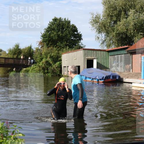 31.08.2025 - Elbe Triathlon Hamburg Luisa Fischer http://msf.ph/oto/8682326 31.08.2025 09:43:11 Schwimmen 886 meine-sportfotos.de
