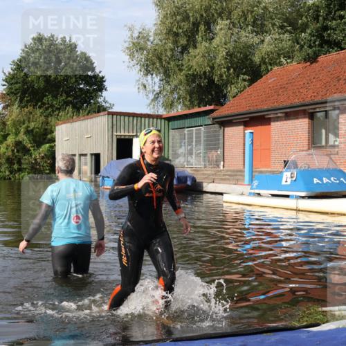 31.08.2025 - Elbe Triathlon Hamburg Luisa Fischer http://msf.ph/oto/8682334 31.08.2025 09:43:12 Schwimmen 886 meine-sportfotos.de