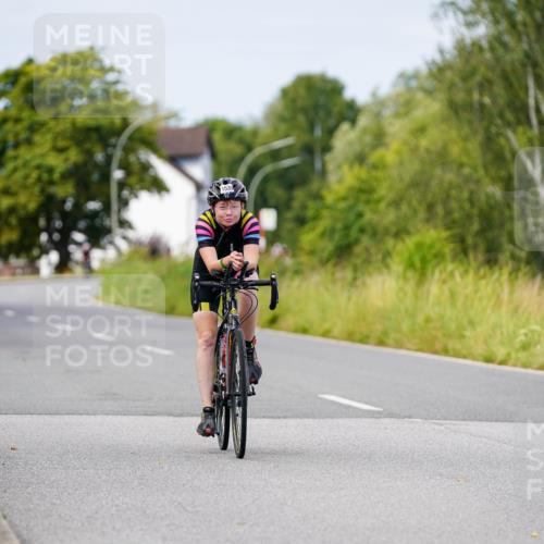 31.08.2025 - Elbe Triathlon Hamburg Michael Burmester http://msf.ph/oto/8682340 31.08.2025 11:02:12 Radfahren 1523, 1530, 1567 meine-sportfotos.de