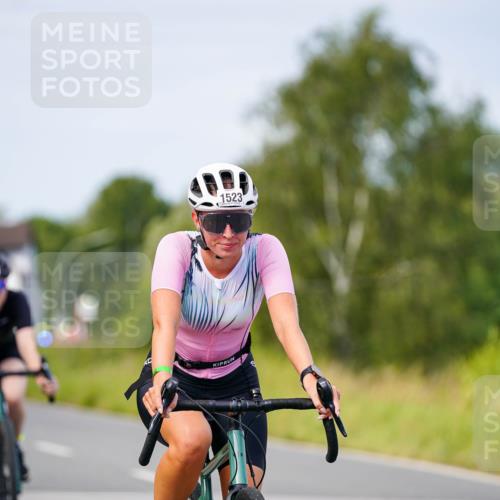 31.08.2025 - Elbe Triathlon Hamburg Michael Burmester http://msf.ph/oto/8682354 31.08.2025 11:02:18 Radfahren 1523, 1567, 1584 meine-sportfotos.de