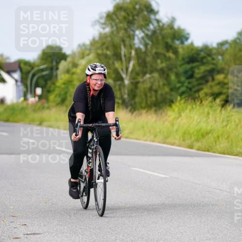 31.08.2025 - Elbe Triathlon Hamburg Michael Burmester http://msf.ph/oto/8682382 31.08.2025 11:02:34 Radfahren 1464, 1592 meine-sportfotos.de