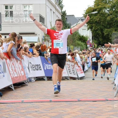31.08.2025 - 21. Blankeneser Heldenlauf Strokosch-Dieckow http://msf.ph/oto/8682383 31.08.2025 12:05:32 Ziel 5575, 4414, 4329, 4247 meine-sportfotos.de