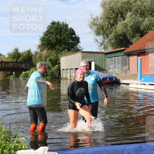 31.08.2025 - Elbe Triathlon Hamburg Luisa Fischer http://msf.ph/oto/8682400 31.08.2025 09:48:42 Schwimmen 782 meine-sportfotos.de