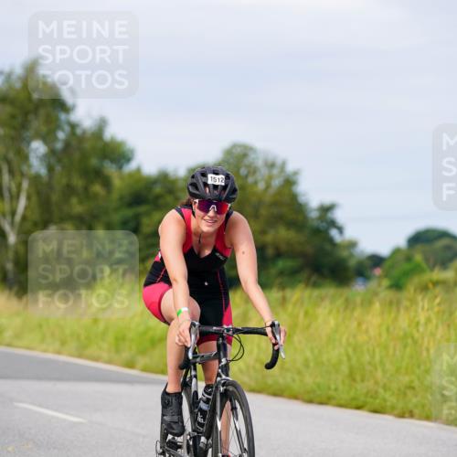 31.08.2025 - Elbe Triathlon Hamburg Michael Burmester http://msf.ph/oto/8682408 31.08.2025 11:02:45 Radfahren 401, 1332, 1379, 1512 meine-sportfotos.de