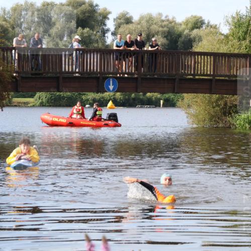 31.08.2025 - Elbe Triathlon Hamburg Luisa Fischer http://msf.ph/oto/8682415 31.08.2025 09:51:13 Schwimmen  meine-sportfotos.de