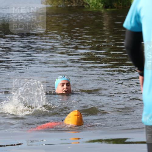 31.08.2025 - Elbe Triathlon Hamburg Luisa Fischer http://msf.ph/oto/8682425 31.08.2025 09:51:22 Schwimmen  meine-sportfotos.de