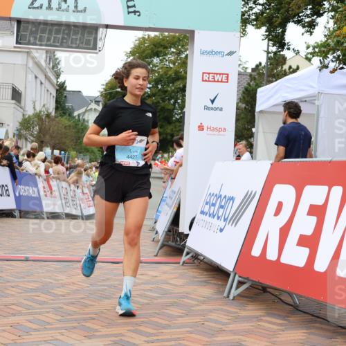 31.08.2025 - 21. Blankeneser Heldenlauf Strokosch-Dieckow http://msf.ph/oto/8682430 31.08.2025 12:05:05 Ziel 4427 meine-sportfotos.de