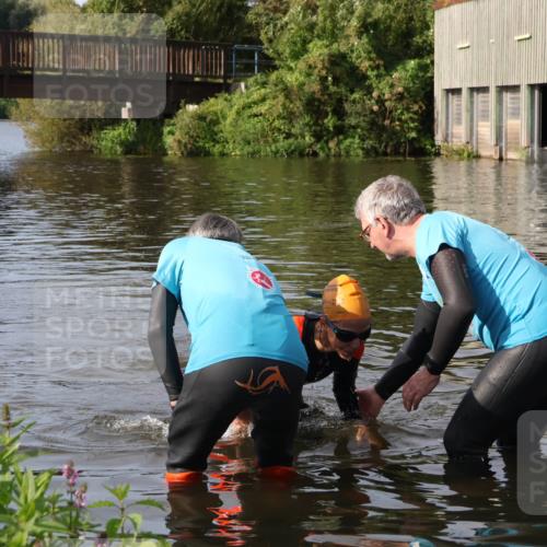 31.08.2025 - Elbe Triathlon Hamburg Luisa Fischer http://msf.ph/oto/8682443 31.08.2025 09:51:31 Schwimmen 401, 794 meine-sportfotos.de