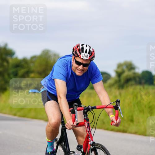 31.08.2025 - Elbe Triathlon Hamburg Michael Burmester http://msf.ph/oto/8682446 31.08.2025 11:03:10 Radfahren 1263, 1270, 1334, 1564, 1613 meine-sportfotos.de