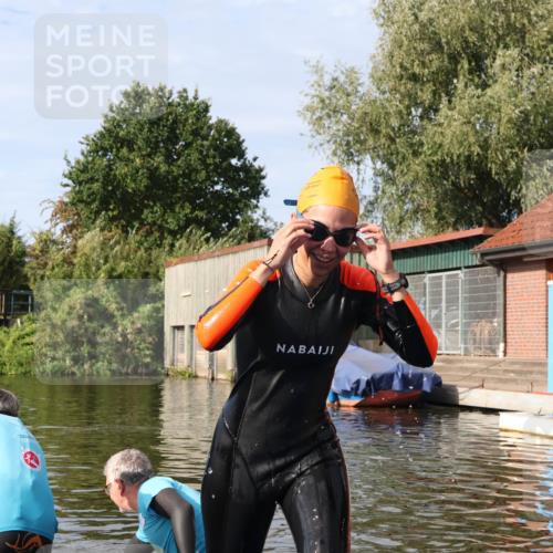 31.08.2025 - Elbe Triathlon Hamburg Luisa Fischer http://msf.ph/oto/8682458 31.08.2025 09:51:34 Schwimmen 401, 794 meine-sportfotos.de