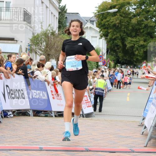 31.08.2025 - 21. Blankeneser Heldenlauf Strokosch-Dieckow http://msf.ph/oto/8682460 31.08.2025 12:05:04 Ziel 4427 meine-sportfotos.de