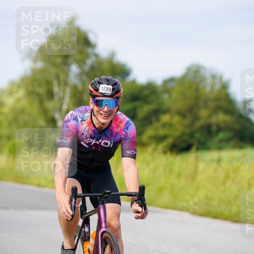 31.08.2025 - Elbe Triathlon Hamburg Michael Burmester http://msf.ph/oto/8682505 31.08.2025 11:03:33 Radfahren 1284, 1289, 1424, 1500, 1542, 1572 meine-sportfotos.de