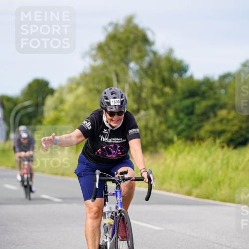31.08.2025 - Elbe Triathlon Hamburg Michael Burmester http://msf.ph/oto/8682514 31.08.2025 11:03:35 Radfahren 1284, 1289, 1500, 1542 meine-sportfotos.de