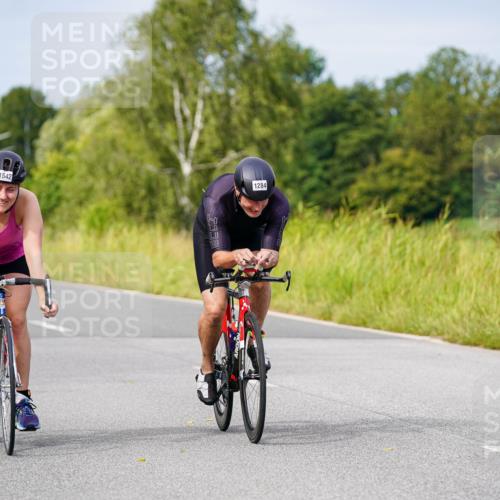 31.08.2025 - Elbe Triathlon Hamburg Michael Burmester http://msf.ph/oto/8682525 31.08.2025 11:03:37 Radfahren 1284, 1500, 1542 meine-sportfotos.de