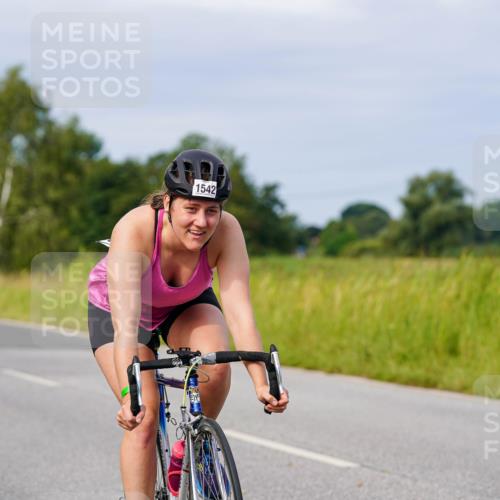31.08.2025 - Elbe Triathlon Hamburg Michael Burmester http://msf.ph/oto/8682534 31.08.2025 11:03:38 Radfahren 1284, 1500, 1542 meine-sportfotos.de