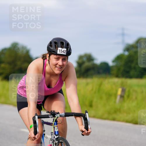 31.08.2025 - Elbe Triathlon Hamburg Michael Burmester http://msf.ph/oto/8682537 31.08.2025 11:03:39 Radfahren 1284, 1500, 1542 meine-sportfotos.de
