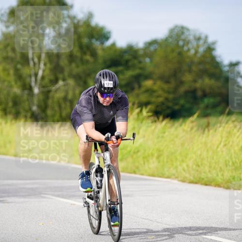 31.08.2025 - Elbe Triathlon Hamburg Michael Burmester http://msf.ph/oto/8682561 31.08.2025 11:03:56 Radfahren 1311, 1320, 1536 meine-sportfotos.de