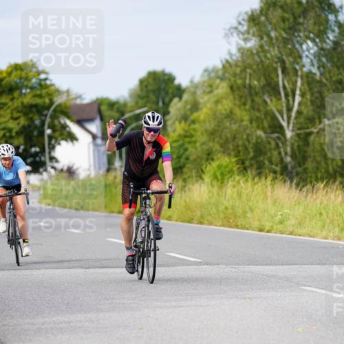 31.08.2025 - Elbe Triathlon Hamburg Michael Burmester http://msf.ph/oto/8682587 31.08.2025 11:04:11 Radfahren 782, 1267, 1316, 1553, 1571 meine-sportfotos.de