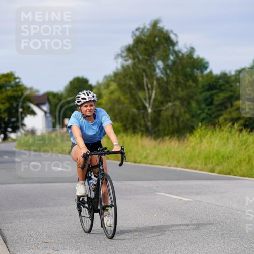 31.08.2025 - Elbe Triathlon Hamburg Michael Burmester http://msf.ph/oto/8682598 31.08.2025 11:04:14 Radfahren 782, 1302, 1316, 1339, 1553 meine-sportfotos.de