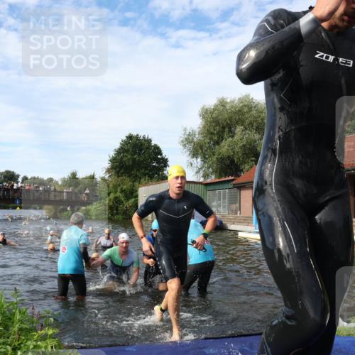 31.08.2025 - Elbe Triathlon Hamburg Luisa Fischer http://msf.ph/oto/8682623 31.08.2025 10:11:12 Schwimmen 936, 953, 955, 978, 1000, 1049, 1074, 1095, 1099 meine-sportfotos.de
